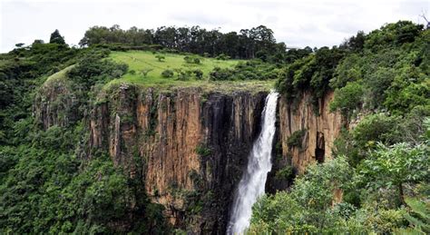  Um Passeio Inesquecível Pelas Rochas: Explorando a Reserva Natural de Umgeni