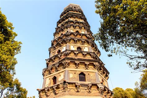 O Jardim do Suzhou Tiger Hill: Uma joia ancestral e um portal para paisagens de sonho!